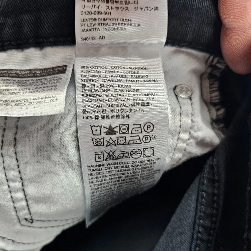 Levis ** this